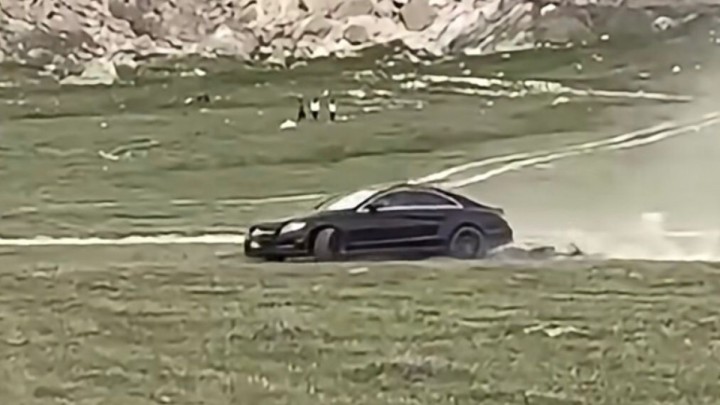 Айрақтыда ереже бұзған жүргізушіге айыппұл салынып, көлік айыптұрағына қойылды