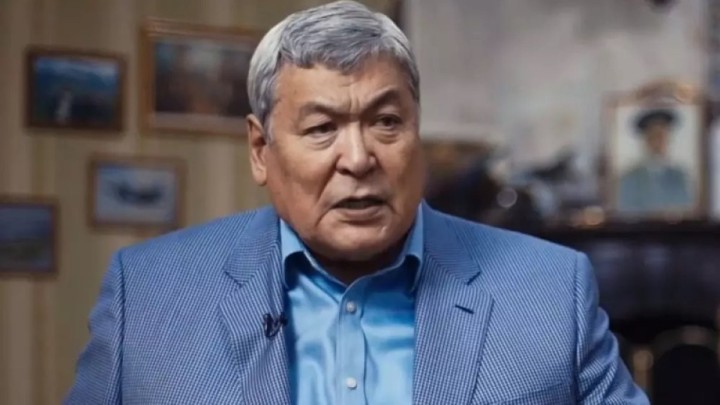 "Ешкімге айтпай ғарышқа алып кеттім": Тоқтар Әубәкіров ел естімеген құпия шындығын жайып салды (ВИДЕО)