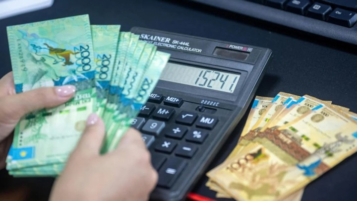 Ең төменгі жалақы өсуі мүмкін: Мобильді аударымдарға қатысты талаптар қайта қарала ма?