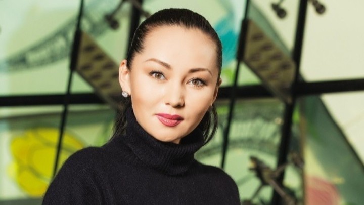 "Қыз-Жібектің комзолы": Министрлік құнды жәдігерді Баян Есентаева қалай иеленгенін тексермек