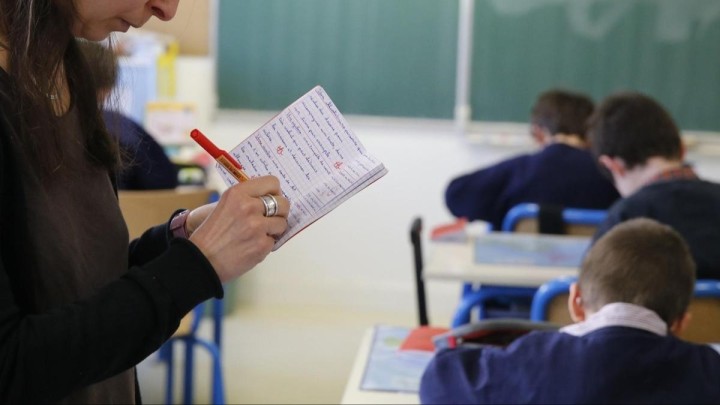 "Мұғалімдер енді тест тапсырмайды": Министрлік ұстаздар үшін қуанышты хабарды жеткізді (ВИДЕО)