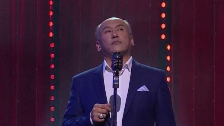 "Әйелім мен ұлым қабылдамады": Әнші Сәкен Қалымов отбасы туралы ел естімеген жайтты ашып айтты (ВИДЕО)