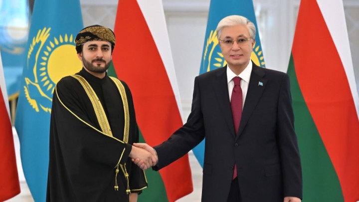 Тоқаев Оман Сұлтанына сәлем жолдап, сапарға шақырды