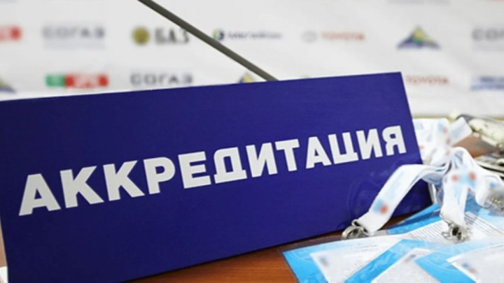 ЕҰУ-ды ректордың әйелі тексере ме? Депутат Бақытжан Базарбек аккредитацияны сынады