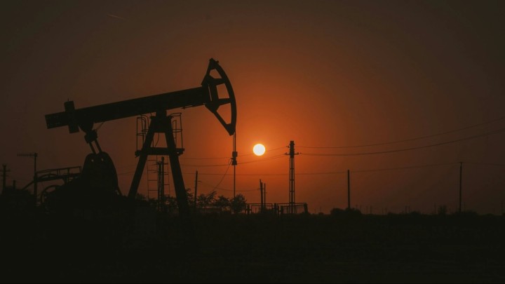 Мұнай бағасы төрт жылдан бері алғаш рет 120 доллардан асты