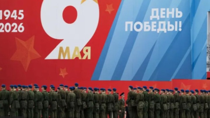 Зеленский президенттерді Мәскеудегі парадқа бармауға шақырды