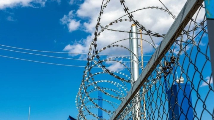 Түрмеде отырған адам қағаз жүзінде колледж ашып, 1,3 млрд теңгенің грантын алған