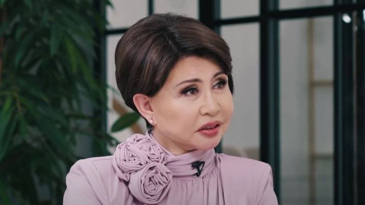 "Сахнамен қоштасамын": Әнші Роза Рымбаева ел күтпеген шұғыл мәлімдеме жасады (ВИДЕО)