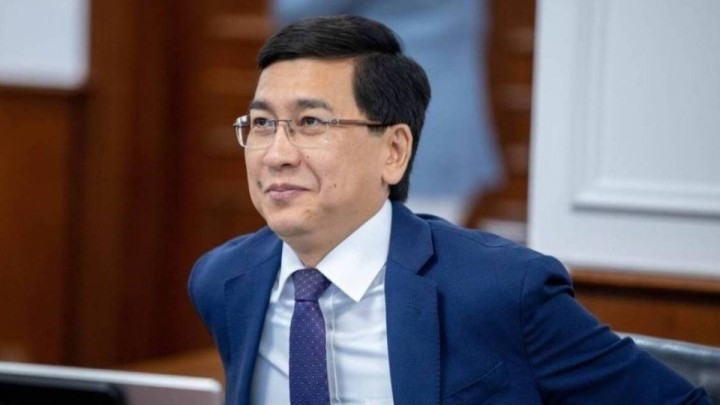 Сүйінші, ағайын! Асхат Аймағамбетов ұстаздар қауымы асыға күткен қуанышты хабарды жеткізді