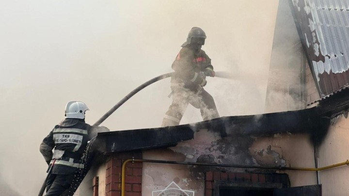 Сарыарқа ауданындағы өрт: Құтқарушылар жарылыстың алдын алды