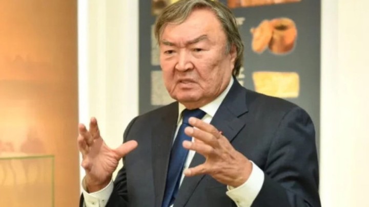 Ақын, қоғам қайраткері Олжас Сүлейменов 90 жасқа келді