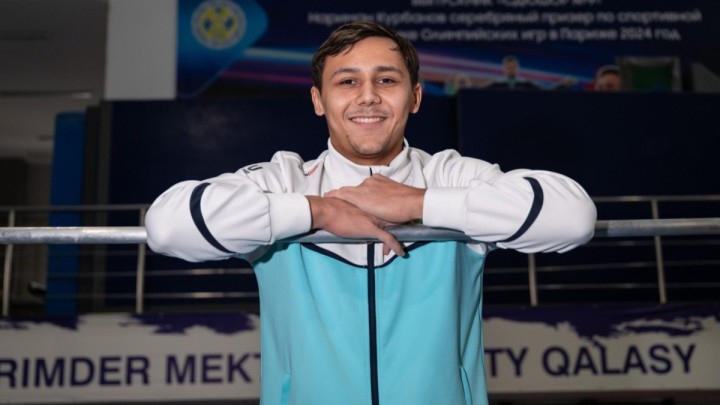Гимнаст Эмиль Ахмеджанов Challenge Cup кезеңінде топ жарды