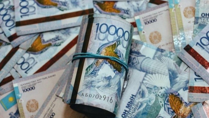 "1 миллиард теңге": ҚТЖ топ-менеджерлеріне берілген ірі сыйақының себебі айтылды