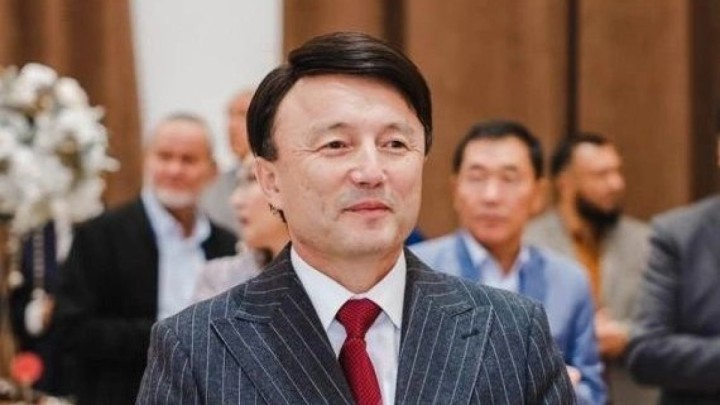 "Сүйінші, ағайын!" – Әнші Димаш Құдайбергеннің әкесіне қатысты қуанышты хабар жетті (ФОТО)