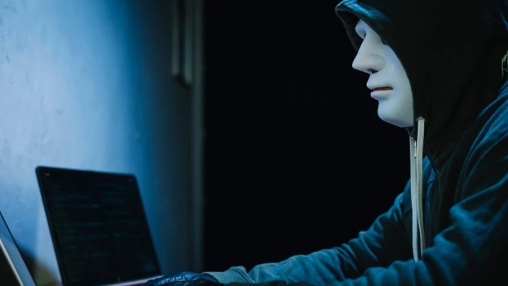 Android қолданушылары үшін: ақша жымқыратын вирус тарауда