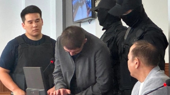 Сәрсемәлиев аудио тыңдатып, қайынағасы қысастық жасағанын айтты