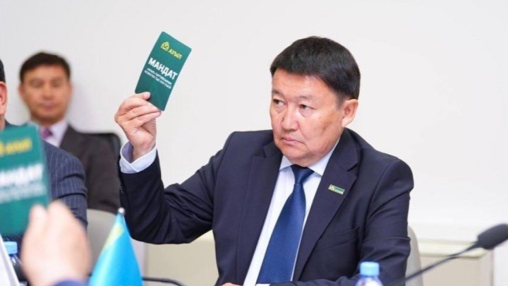«Ауыл» партиясының төрағасы ауысты