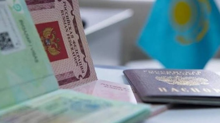 Павлодар облысында қос азаматтығы бар әйел айыппұл арқалады