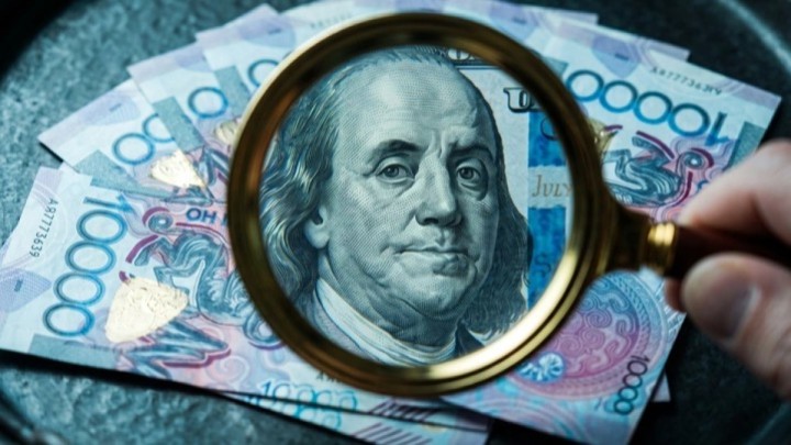 Биржада доллар бірден 3 теңгеден астамға арзандады