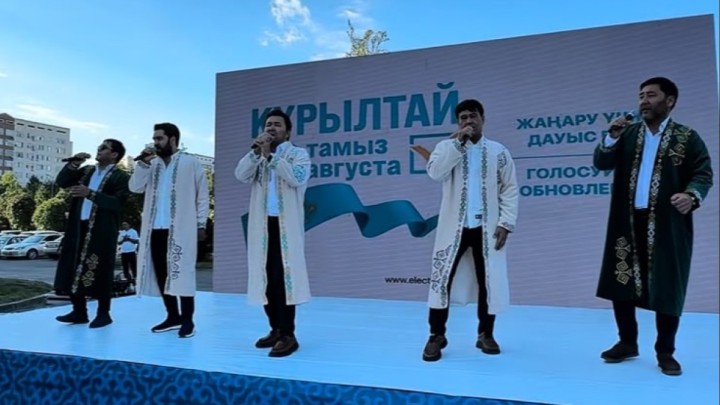 Шымкенттегі сайлау учаскелерінде музыкалық сүйемелдеу ұйымдастырылды