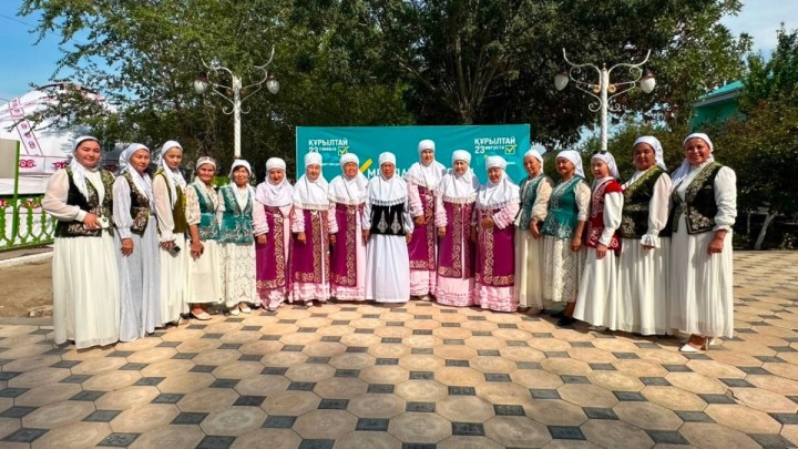Қызылордада Ыбырай Жақаев әулетінің 9 келіні бірге дауыс берді