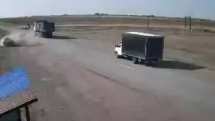 Абай облысында екі көлік соқтығысып, төрт адам қаза тапты