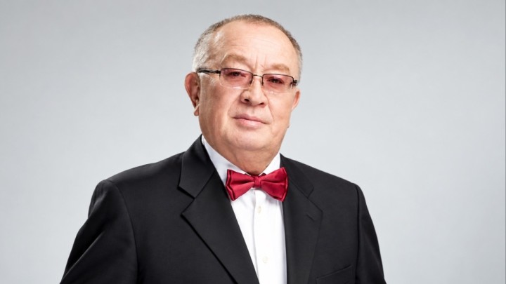 "Өшіріп тастаймын": Алтынбек Қоразбаев танымал жас әншілерге өткір баға берді