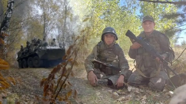 Ресейдегі қазақстандықтарға қатысты жағдай: депутат азаматтарды сақ болуға шақырды