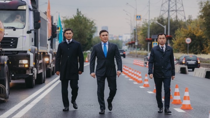 Шымкентте жаңа жолайрықта көлік қозғалысы ашылды