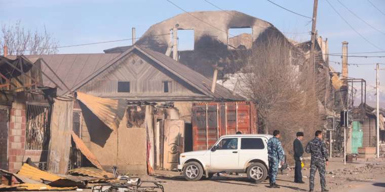 "Өзгенің үйін тонау патриоттық емес"