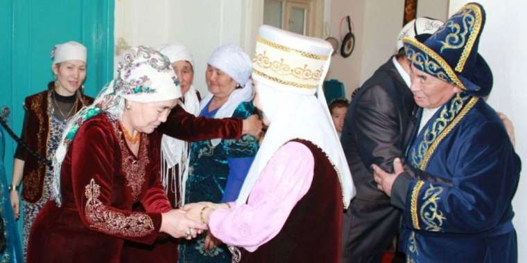 «Көрісу» дәстүрі – мемлекеттік мерекеге айналмақ