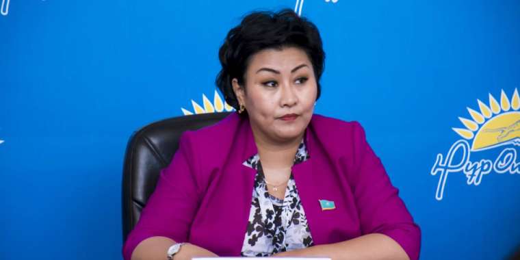 Назарбаевты жақсы көретін депутат әкім орынбасары болды