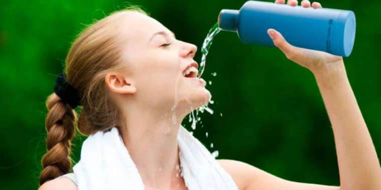 Медицина мифтері: Күніне 2 литр су ішу керек пе?