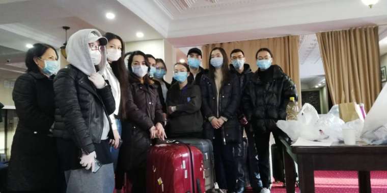 Лондоннан жеткізілген алматылықтар Нұр-Сұлтанда тұрып қалды