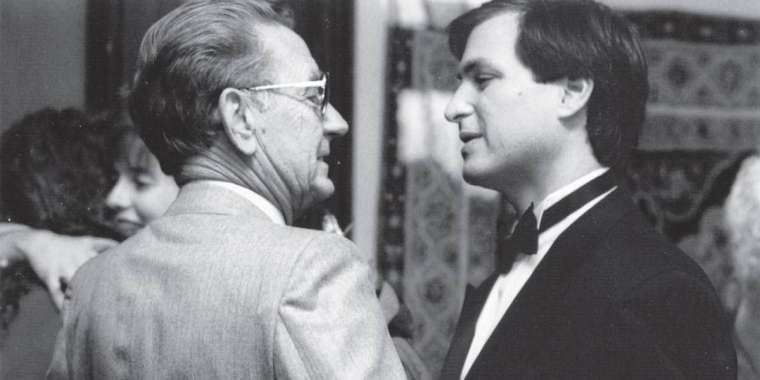 Стив Джобстың екі әкесі