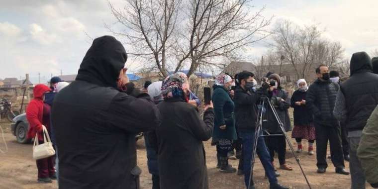 Әкім келмейді: Ақтөбе тұрғындары он күннен бері азық-түліксіз отыр