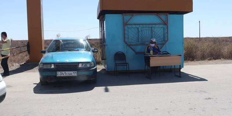 Қызылордада мұғалім блок-бекетті не үшін күзетеді?