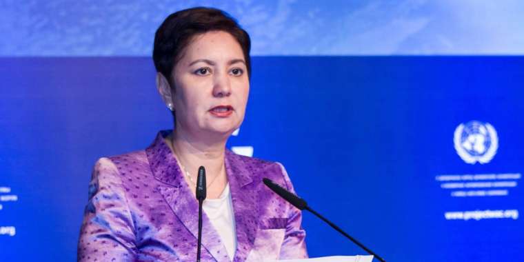 Әкім Әбдіқалықоваға адвокат керек емес пе?