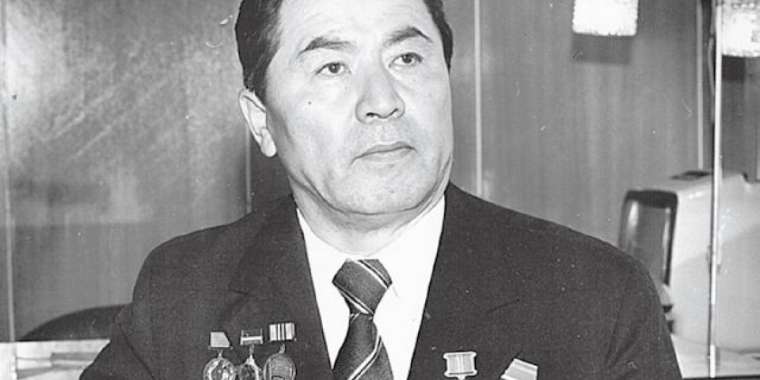 Бүгін - Қошқарбаев Рейхстагқа ту тіккен күн