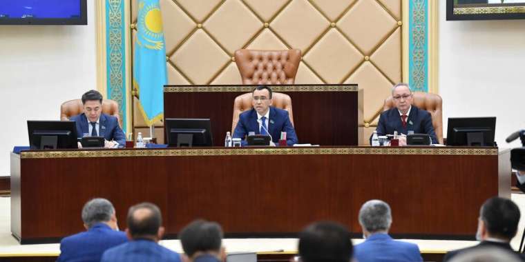 Сенатқа келген заң мәжіліске кері қайтты