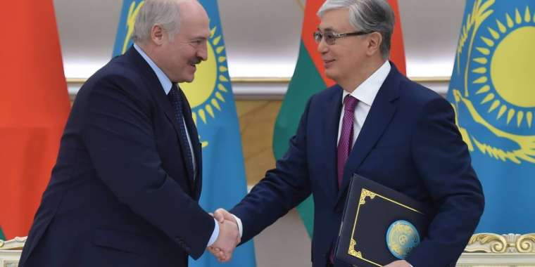 Лукашенко: Тоқаевтың арқасында