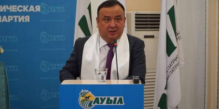 «Саяси жүйе біртіндеп көппартиялылыққа бет бұрып келеді»