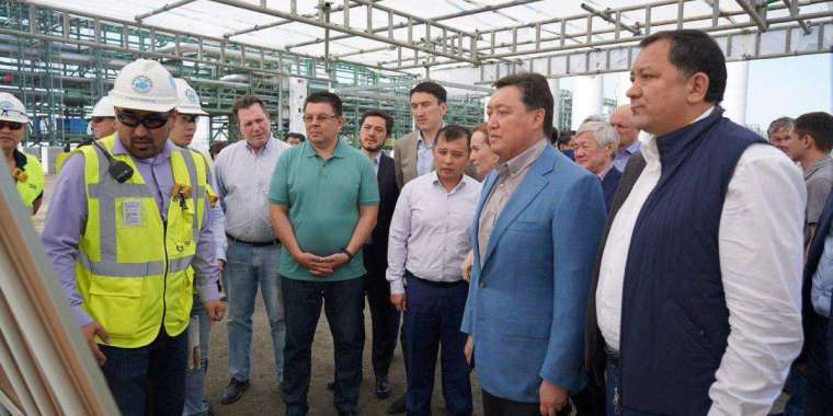 Біз мұнайшыларға, мұнайшылар үкіметтің аузына қарап отыр