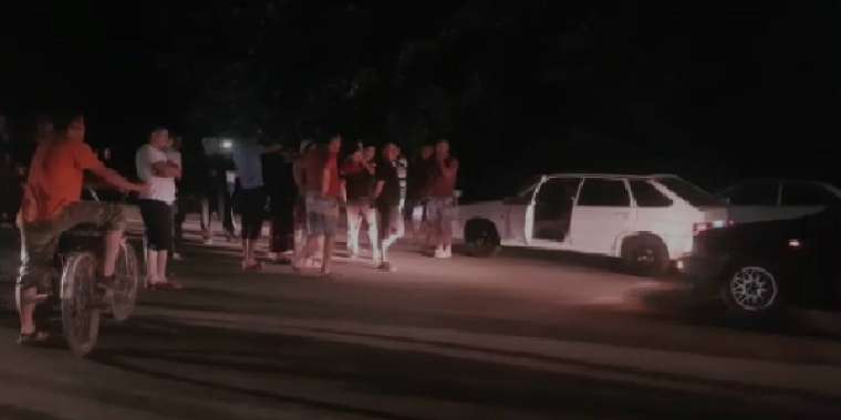 Екі баласын көлік қағып кеткен ананың зарын Баталов ести ме?