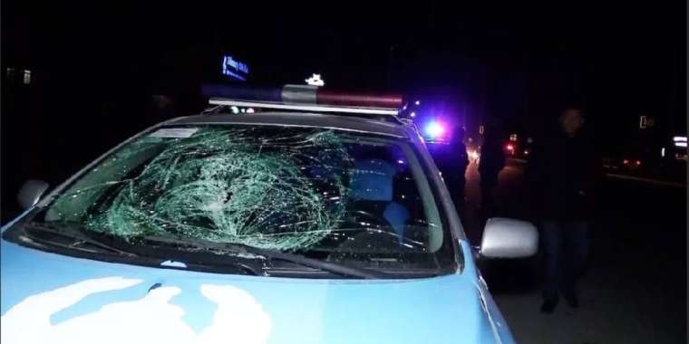 Полиция бастығы адам қағып, қашып кетті