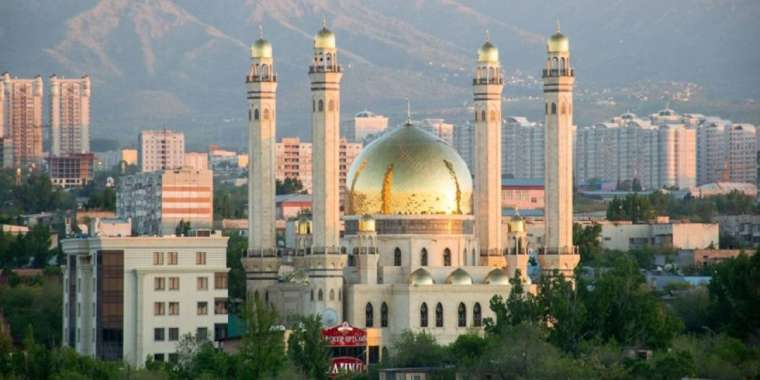 Мешітке отыз адамнан артық кіруге болмайды