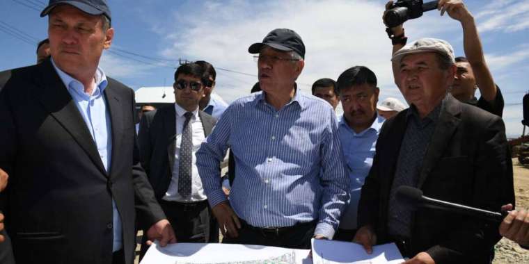 Құрылысшы Баталовтың облысында құрылысшылар пара алады