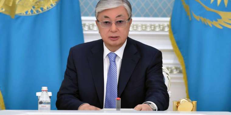 Қасым-Жомарт Тоқаев: ҚАЗАҚ ХАЛҚЫНЫҢ ТАҒДЫРЫ ТАРИХ ТАРАЗЫСЫНДА ТҰР