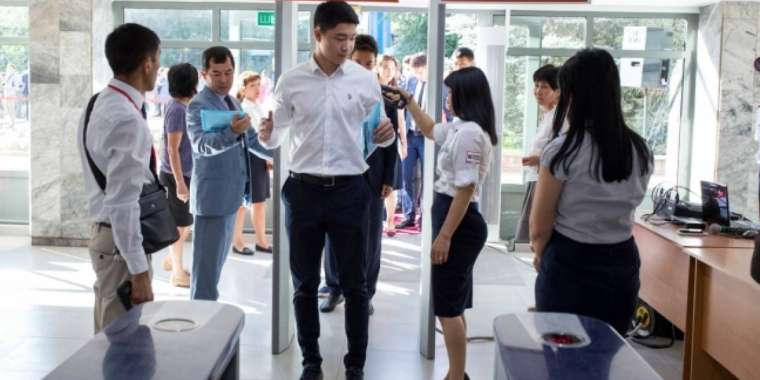 "Емтихан ережесін бұзған оқушыға кешірім жоқ"