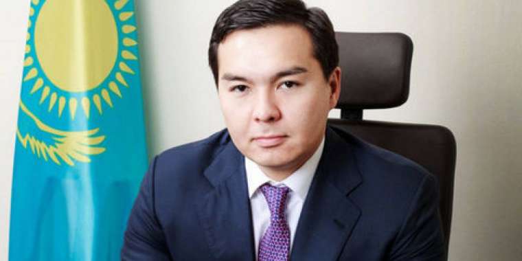 Нұрәли Әлиев 1,5 миллион фунт даулап отыр